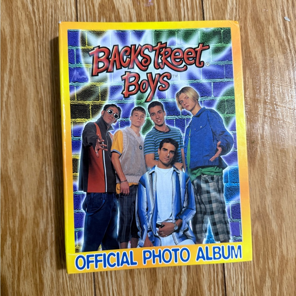 1997 Striker Backstreet Boys Official Photo Album and 6 photo cards
